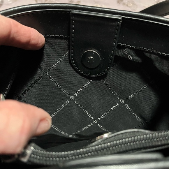 Michael Kors hombre pocketbook - Picture 5 of 7